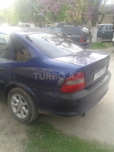 Opel Vectra 1997, 123,456 km - 1.6 l - Xaçmaz