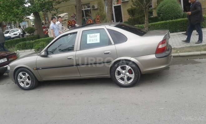 Opel Vectra 1997, 155,000 km - 1.8 l - Bərdə