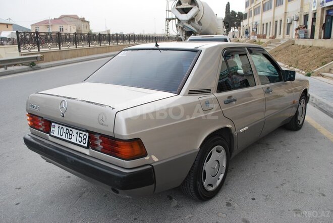 Mercedes 190 1991, 250,000 km - 2.0 л - Bakı