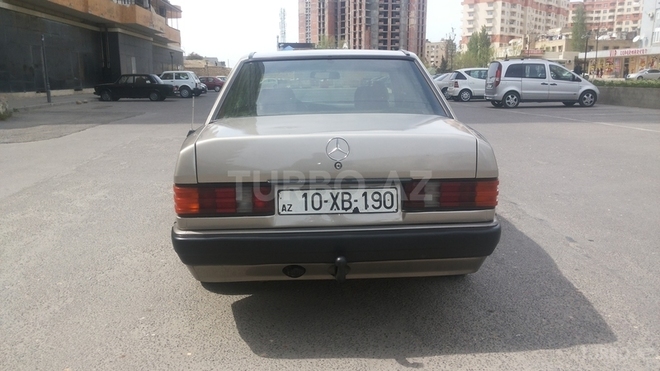Mercedes 190 1992, 240,000 km - 1.8 л - Bakı