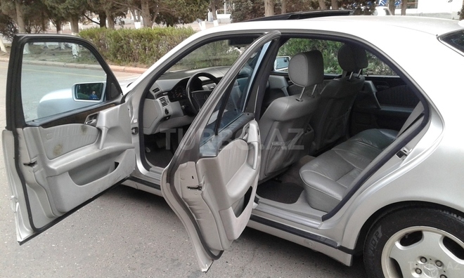 Mercedes E 230 1996, 172,000 km - 2.3 л - Sumqayıt