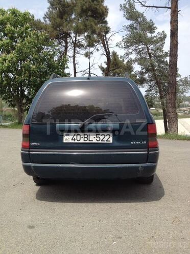 Opel Astra 1996, 300,000 km - 1.6 л - Quba