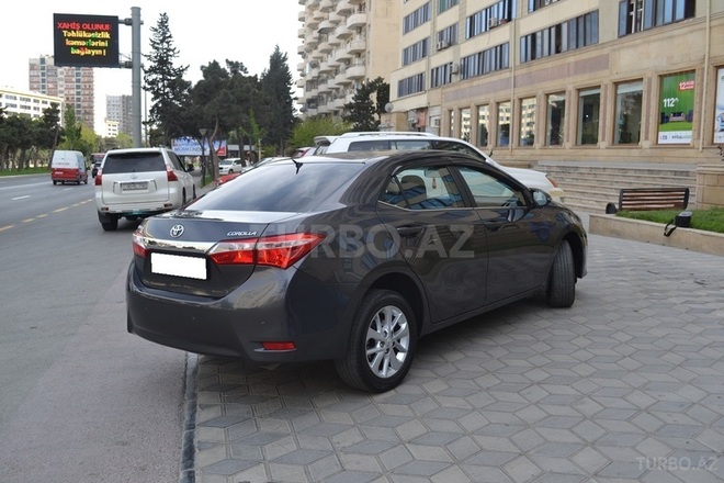 Toyota Corolla 2014, 73,000 km - 1.6 l - Bakı