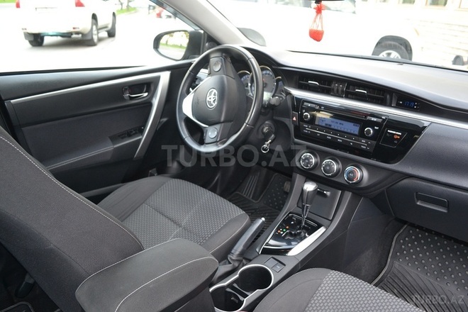 Toyota Corolla 2014, 73,000 km - 1.6 l - Bakı