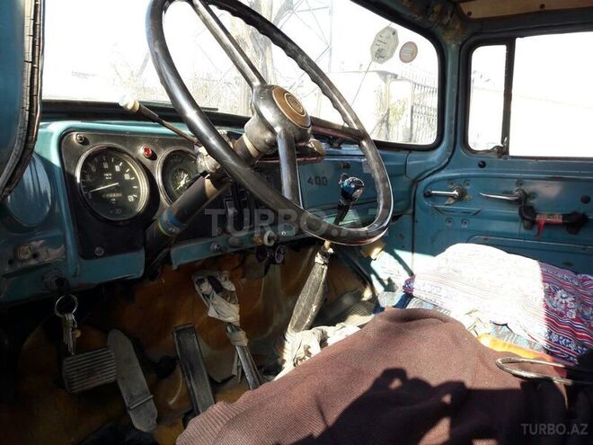 ZIL 130 1987, 125,652 km - 6.0 l - Salyan