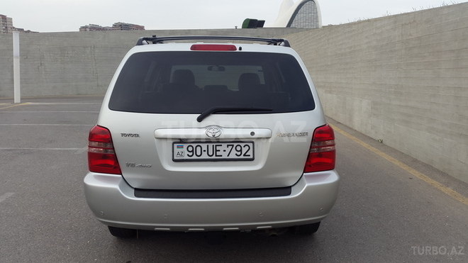 Toyota Highlander 2004, 187,000 km - 3.0 l - Bakı