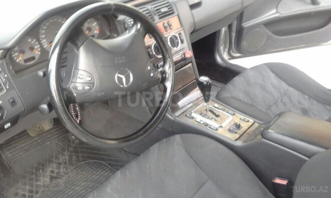 Mercedes E 220 2000, 316,217 km - 2.2 l - Sumqayıt