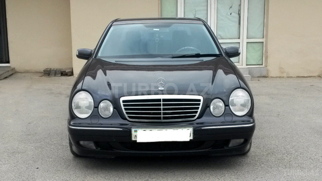 Mercedes E 220 2000, 238,000 km - 2.2 l - Sumqayıt