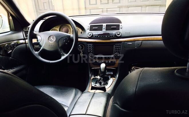 Mercedes E 240 2002, 200,000 km - 2.4 l - Bakı