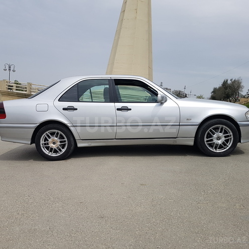 Mercedes C 180 1997, 213,000 km - 1.8 l - Bakı