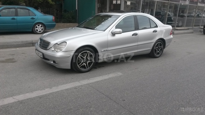 Mercedes C 200 2000, 230,000 km - 2.0 l - Bakı