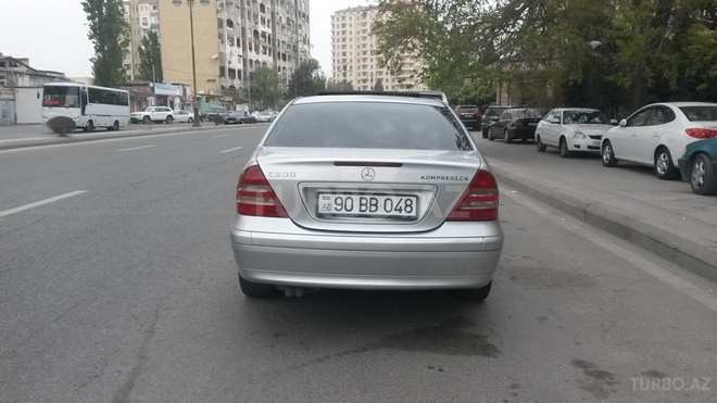 Mercedes C 200 2000, 230,000 km - 2.0 l - Bakı