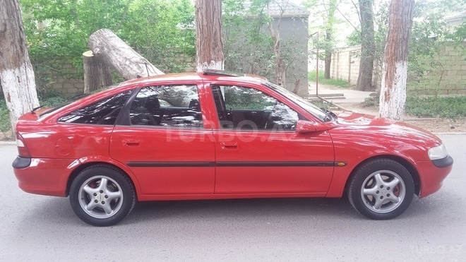 Opel Vectra 1996, 250,000 km - 2.0 l - Sumqayıt