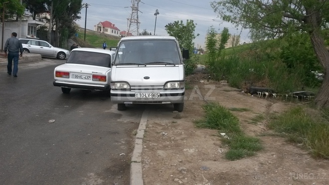 Kia Pregio 1990, 325,000 km - 2.0 л - Bakı