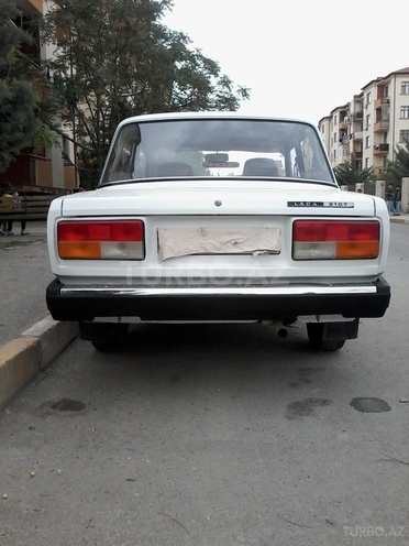 LADA (VAZ) 2107 2010, 25,451 km - 1.6 л - Yevlax