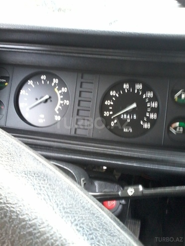 LADA (VAZ) 2107 2010, 25,451 km - 1.6 л - Yevlax