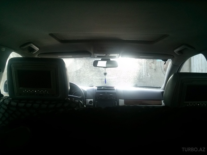 Volkswagen Touareg 2005, 295,000 km - 3.2 l - Bakı