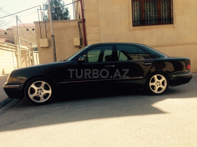 Mercedes E 240 2001, 225,000 km - 0.3 l - Bakı
