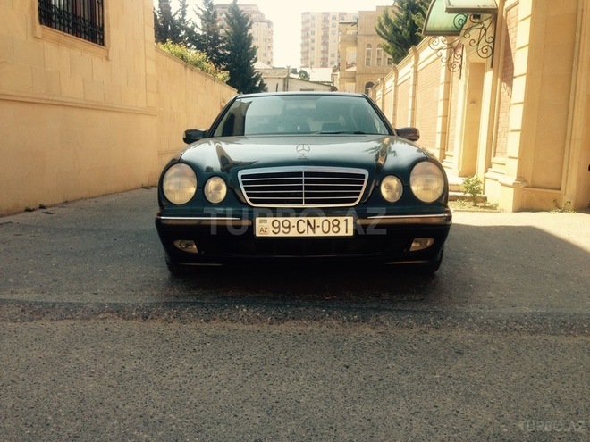 Mercedes E 240 2001, 225,000 km - 0.3 l - Bakı