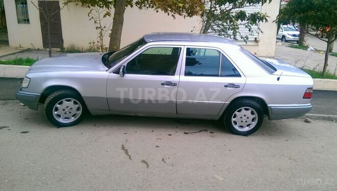 Mercedes E 200 1994, 314,800 km - 2.0 l - Bakı