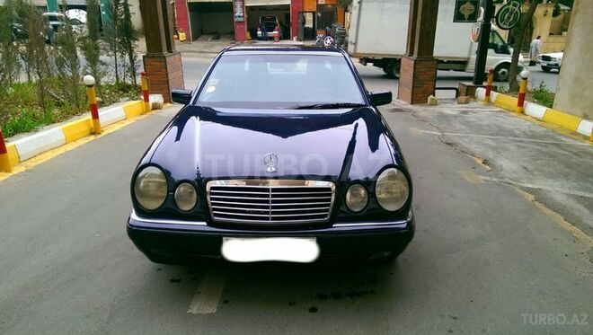 Mercedes E 230 1997, 351,000 km - 2.3 l - Bakı