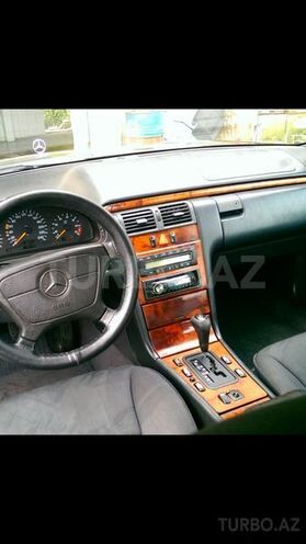 Mercedes E 230 1997, 351,000 km - 2.3 l - Bakı