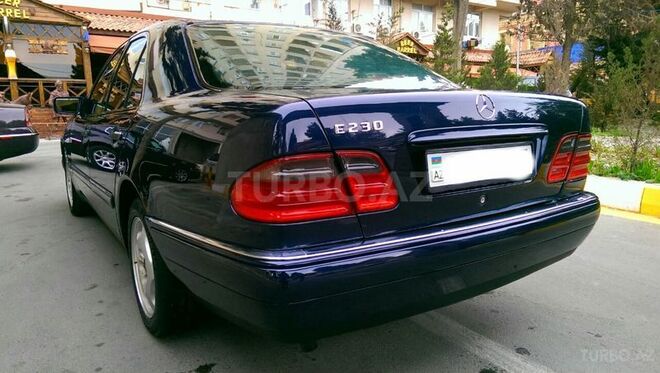 Mercedes E 230 1997, 351,000 km - 2.3 l - Bakı