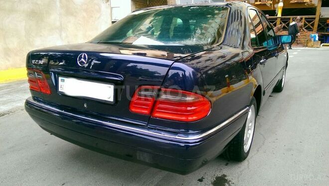 Mercedes E 230 1997, 351,000 km - 2.3 l - Bakı