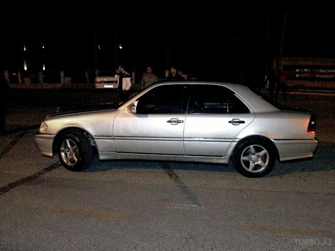Mercedes C 240 1998, 213,000 km - 2.4 l - Bakı