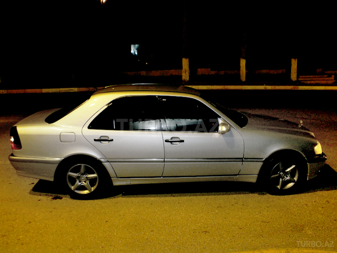 Mercedes C 240 1998, 213,000 km - 2.4 l - Bakı