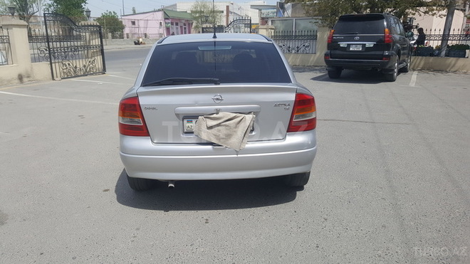 Opel Astra 2000, 270,400 km - 1.6 l - Bakı