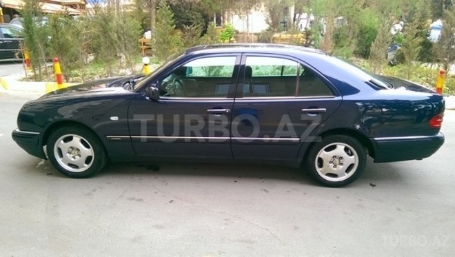 Mercedes E 230 1998, 300,000 km - 2.3 l - Bakı