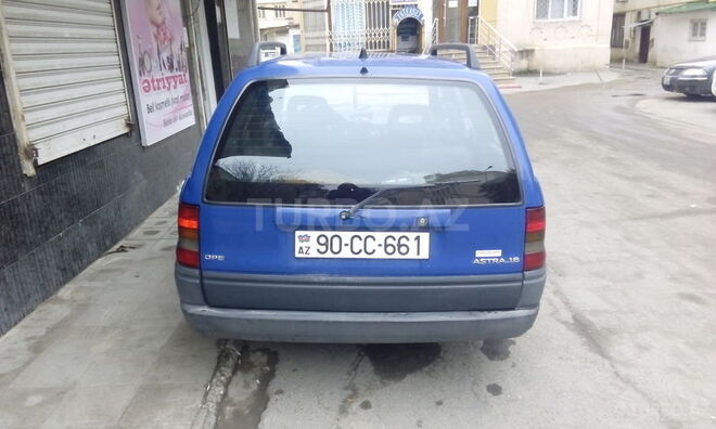 Opel Astra 1995, 28,000 km - 1.6 l - Bakı