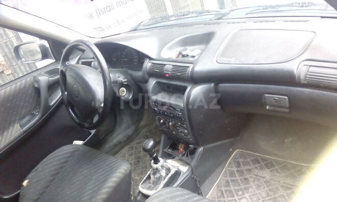 Opel Astra 1995, 28,000 km - 1.6 l - Bakı