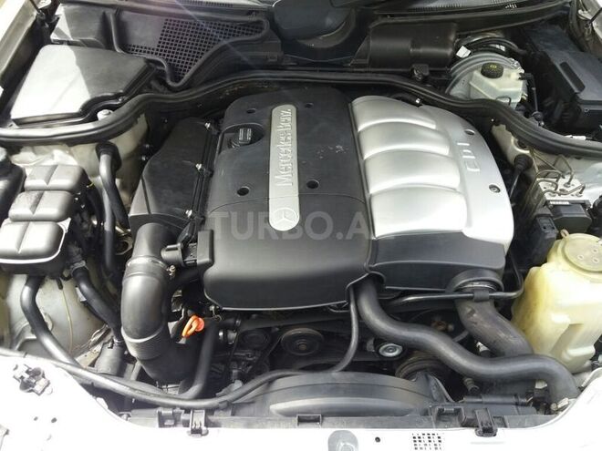 Mercedes E 220 2001, 2,001 km - 0.2 л - Bakı