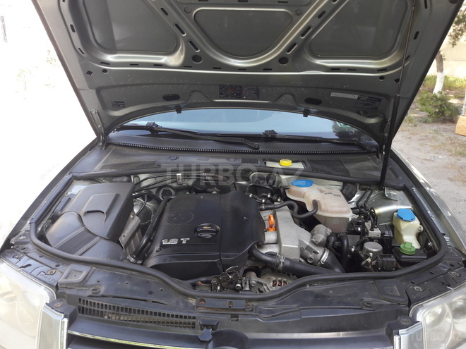 Volkswagen Passat 2004, 150,000 km - 1.8 л - Sumqayıt
