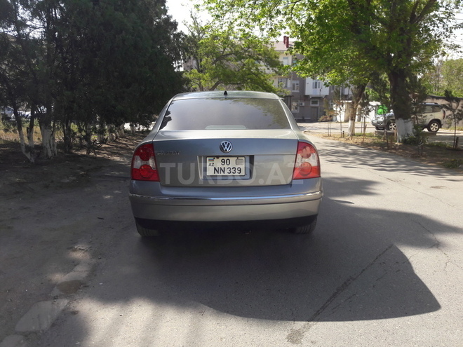 Volkswagen Passat 2004, 150,000 km - 1.8 л - Sumqayıt