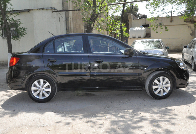 Kia Rio 2011, 82,000 km - 1.4 l - Sumqayıt
