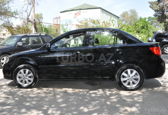 Kia Rio 2011, 82,000 km - 1.4 l - Sumqayıt