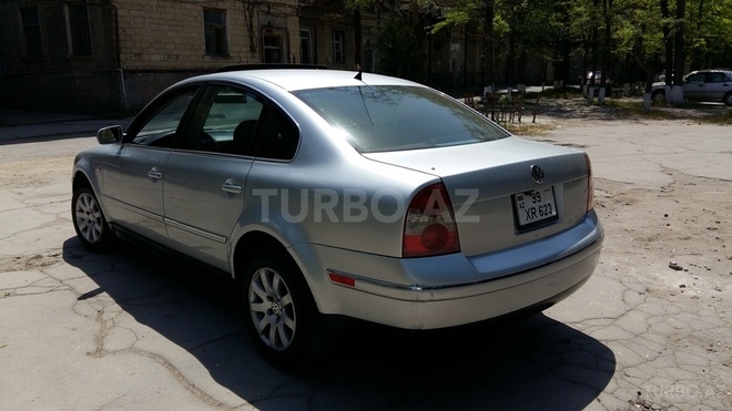 Volkswagen Passat 2002, 170,000 km - 1.8 l - Sumqayıt