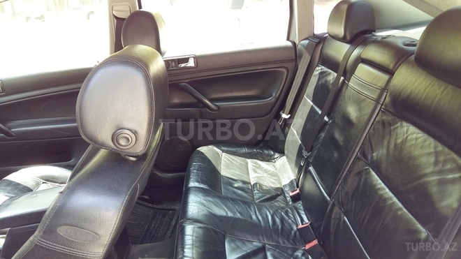 Volkswagen Passat 2002, 170,000 km - 1.8 l - Sumqayıt