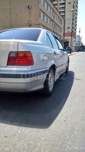 BMW 318 1995, 439,000 km - 1.8 l - Bakı