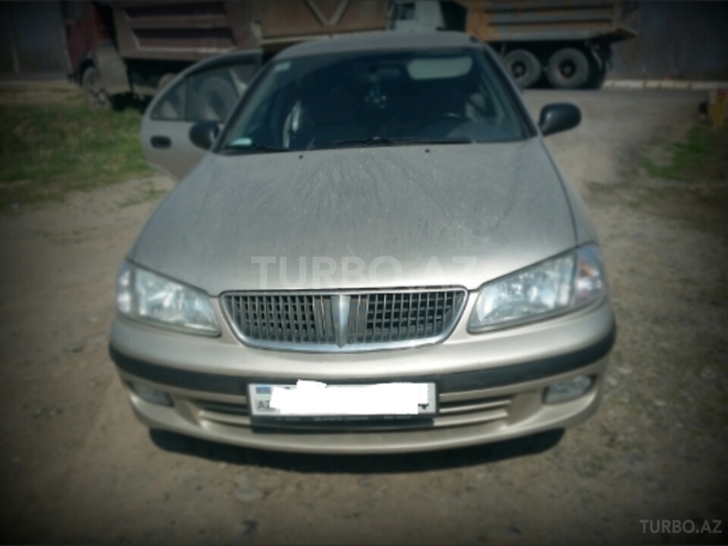Nissan Sunny 2001, 262,000 km - 1.6 l - Siyəzən