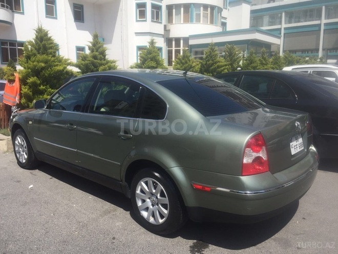 Volkswagen Passat 2001, 321,775 km - 1.8 l - Bakı