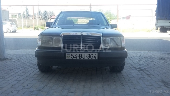 Mercedes E 200 1991, 345,000 km - 2.0 l - Bakı