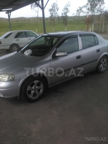Opel Astra 2000, 170,000 km - 1.6 l - Qazax