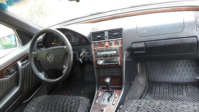 Mercedes C 280 1996, 250,000 km - 2.8 л - Sumqayıt