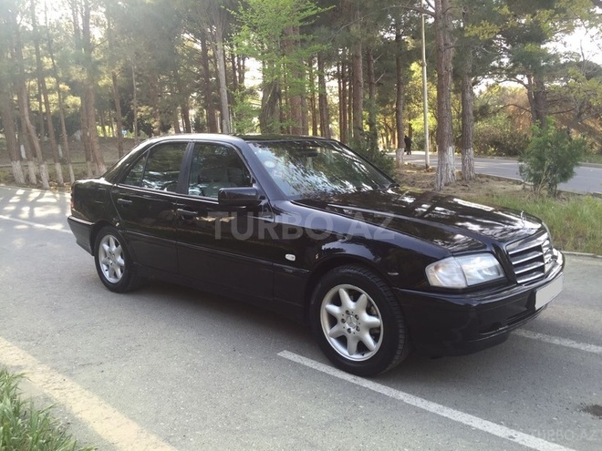 Mercedes C 200 1998, 137,000 km - 2.0 л - Sumqayıt