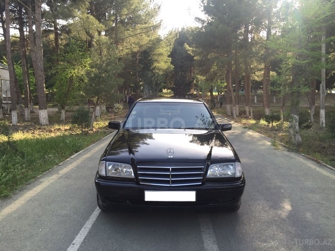 Mercedes C 200 1998, 137,000 km - 2.0 л - Sumqayıt