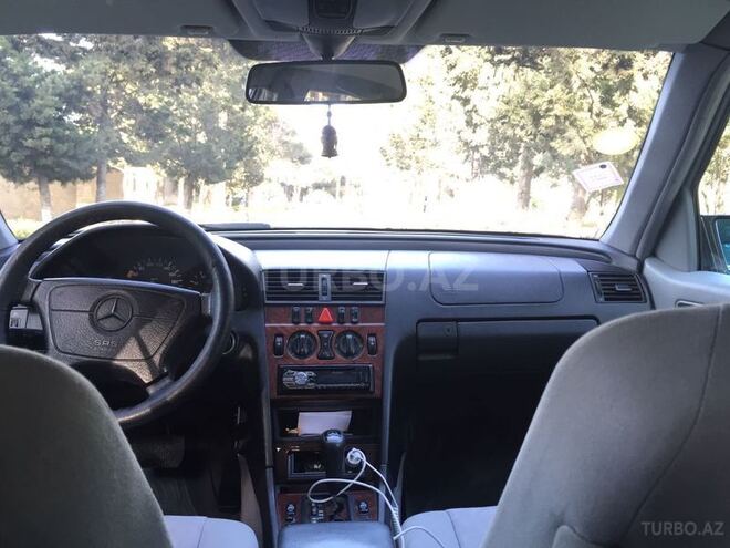 Mercedes C 200 1998, 137,000 km - 2.0 л - Sumqayıt